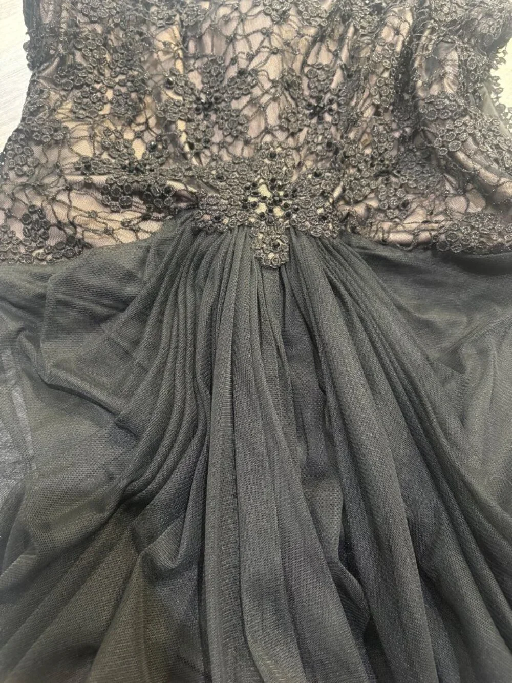 Tadashi Shoji Floral Lace Sleeveless Gown in Black - Picture 3 of 7